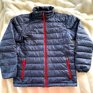 Patagonia kids size 14 navy puffer down jacket- perfect condition!!
